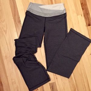 Lululemon charcoal grey bootcut pant